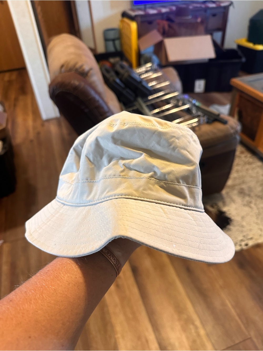 Dockers bucket hat nude